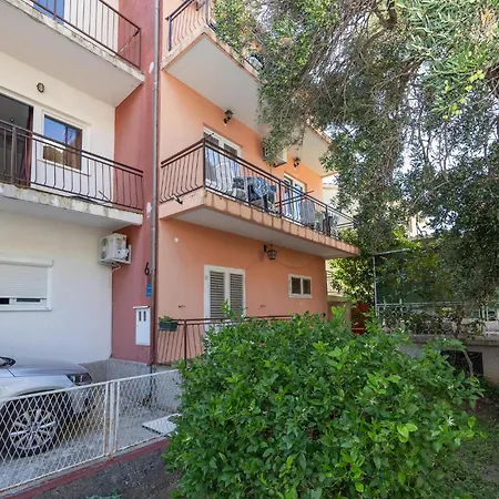 Amazing In With House Sea View *