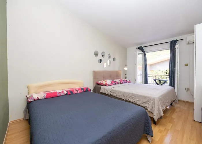 Amazing In With House Sea View Apartment