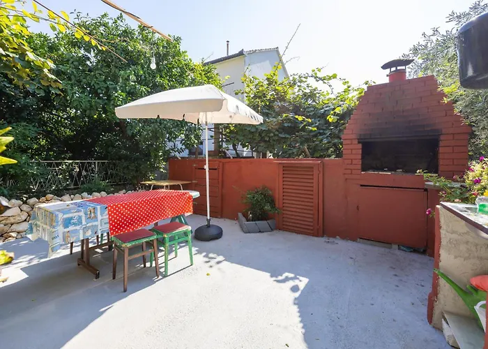 Amazing In With House Sea View