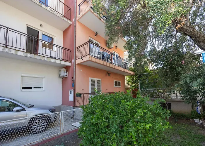 Amazing In With House Sea View *